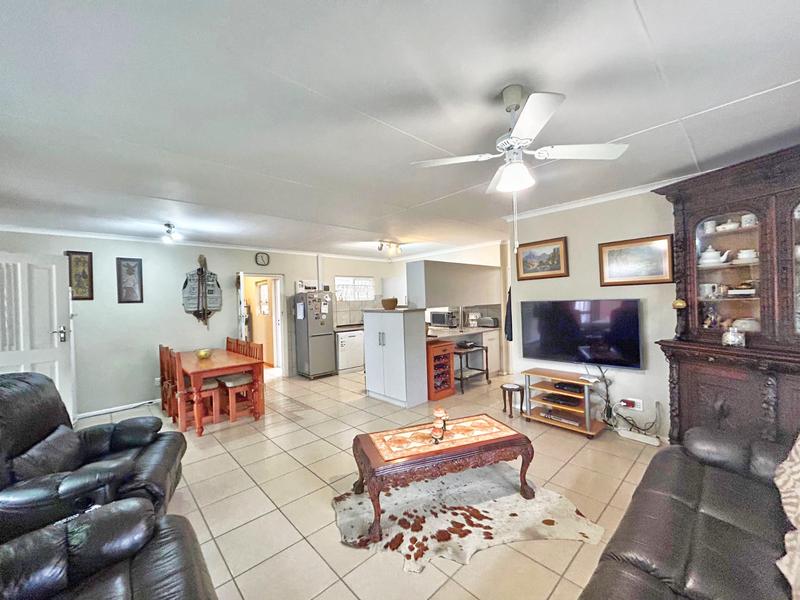 4 Bedroom Property for Sale in Stilbaai Wes Western Cape